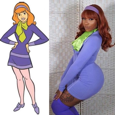 Poc Costume Ideas, Black Daphne Costume, Unique Halloween Costumes Black Women, Daphne Costume Black Women, Cartoon Costumes For Women, Cartoon Halloween Costumes Women, Black People Halloween Costumes, Costumes Black Hair, Curvy Halloween Costumes