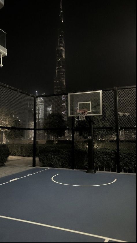 Street Punk, I Love Nyc, Basketball Wallpaper, Y2k Wallpaper, Night Scenery, Basketball Pictures, Life Plan, Custom Phone, Night Aesthetic