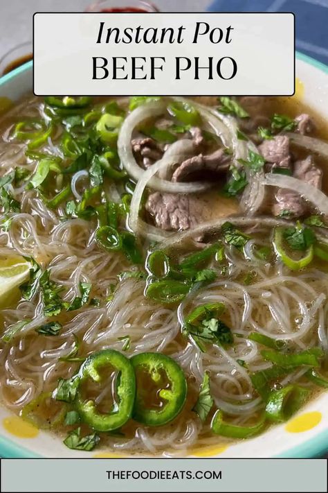 This Instant Pot pho has all the flavor of an authentic preparation, but in a fraction of the time. And the depth of flavor is worth every minute. Instant Pot Pho Recipe, Pho Noodle Soup Recipe, Pressure Cooker Pho, Beef Pho Recipe, Pho Soup Recipe, Pho Beef, Pho Noodle Soup, Vietnamese Beef, Pho Noodles