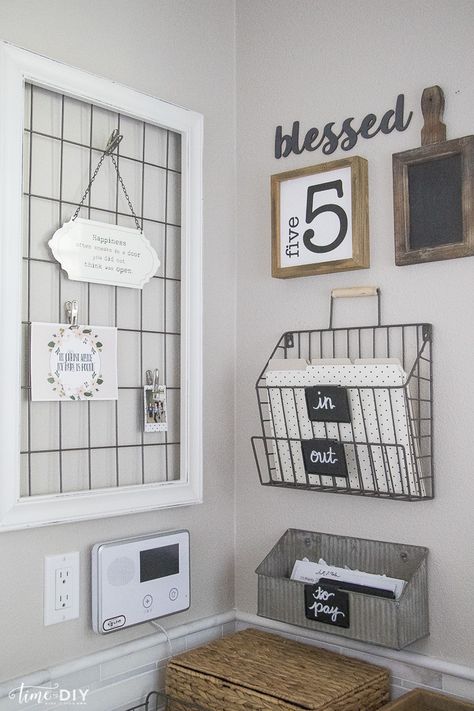 Memo Board Ideas, Command Center Ideas, Crib Spring, Diy Command Center, Wood Lettering, Command Center Kitchen, Home Command Center, Spring Frame, Diy Farmhouse Style