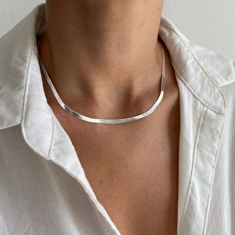 Stone choker