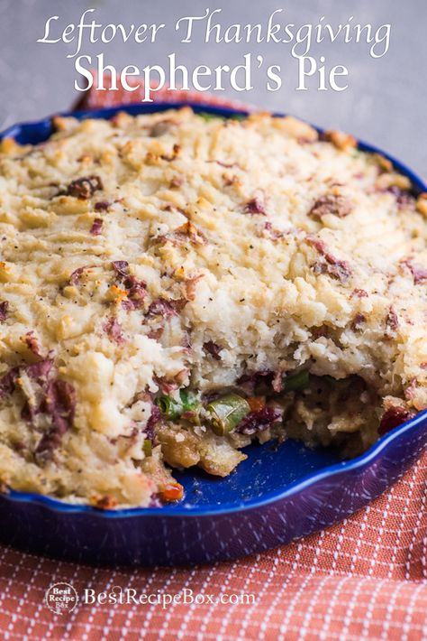 Turkey Shepards Pie With Stuffing, Thanksgiving Leftover Shepherd's Pie, Thanksgiving Shepherds Pie Recipe, Thanksgiving Leftover Pie, Leftover Stuffing Recipes Ideas, Thanksgiving Leftover Ideas, Turkey Shepards Pie, Turkey Shepherds Pie Recipe, Thanksgiving Leftovers Recipes