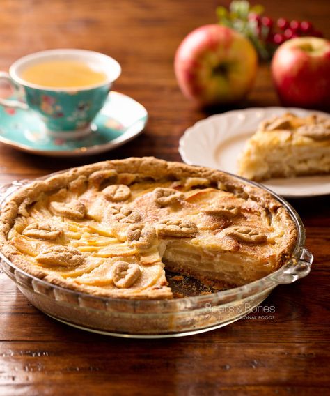 Tsvetaeva Apple Pie with whole grain einkorn flour Einkorn Recipes, Russian Dishes, Russian Desserts, Apple Cream, Einkorn Flour, Grain Mill, Small Food Processor, Sweet Pie, Culinary Skills