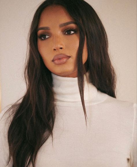 Jasmine Tookes Makeup, Jasmine Tookes Aesthetic, Jas Tookes, Jasmine Tookes Style, Jasmin Tookes, Dreamland Billionaires, Relaxed Outfits, Fitness Shoot, Brown Girls Makeup