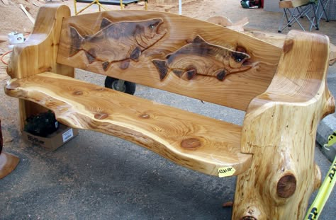 Log Benches, Log Bench, Carved Bench, Rustic Log Furniture, Chainsaw Carvings, Intarsia Woodworking, Woodworking Box, Chainsaw Carving, Log Furniture