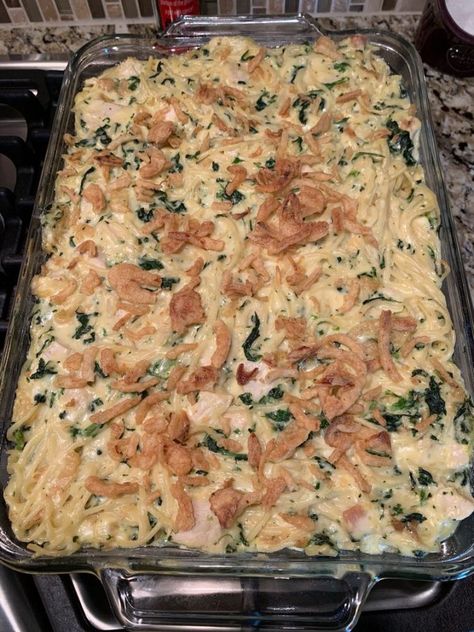 MONTEREY CHICKEN SPAGHETTI BAKE: AN EASY AND DELICIOUS DINNER - Delish Grandma's Recipes Monterey Chicken Spaghetti, Chicken Spaghetti Bake, Baked Chicken Spaghetti, Pasta Casseroles, Spaghetti Bake, Monterey Chicken, Spaghetti With Spinach, Chicken And Noodles, Best Spaghetti