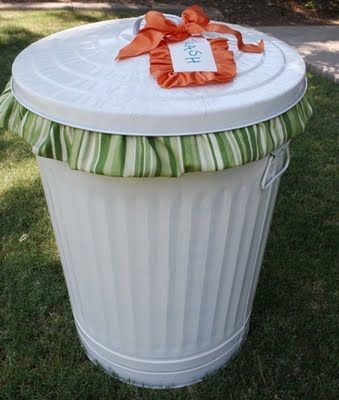 I Have GOT to get one of these made.  I LOVE it when you can make TRASH look nicer.  RLD. Craft Room Trash Can Ideas, Moving In With Your Boyfriend, Painted Trash Cans, Purse Template, Metal Trash Cans, Outdoor Trash Cans, Inside House, Sock Drawer, Trash Bag