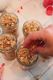 Sugar Swagger: Apple Crisp in Mason Jars Apple Crisp In Mason Jar, Apple Crisp Mason Jar Desserts, Apple Crisp In A Jar, Fall Bake Sale, Jar Desserts, Big Momma, Mason Jar Desserts, Jar Recipes, Apple Crisp Easy