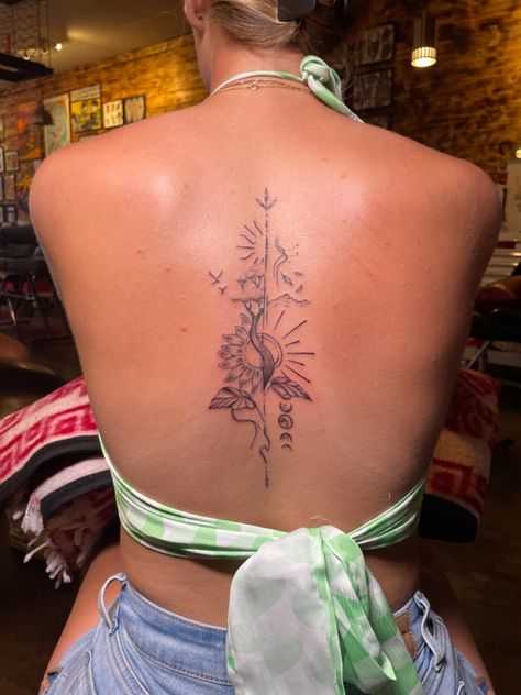 Fleetwood Max Tattoo, Hippie Spine Tattoo, Flowers Spine Tattoo, Landslide Tattoo, Fleetwood Max, Back Tattoos Spine, Lilac Tattoo, Armband Tattoos, Cool Small Tattoos