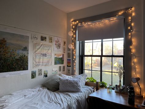 Wellesley College Dorm, Dorm Planning, College Vision Board, Wellesley College, Bard College, Dorm Inspo, Helpful Things, My Room, College Dorm