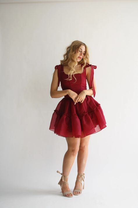 Wild Rose & Sparrow - a fairytale you can wear Unique Red Homecoming Dresses, Mini Dress With Pockets, Christmas Dress Aesthetic, Event Fits, Rep Era, Valentines Day Dress, Cabo Vacation, Red Party Dress, Red Rose Dress