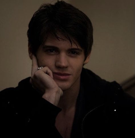 The Vampire Diaries Jeremy, Steve R Mcqueen, Zapatillas Nike Basketball, Jeremy Gilbert, Steven Mcqueen, Perfect Guy, Vampire Diaries Guys, Beast Boy, The Perfect Guy