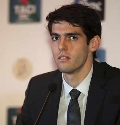 Ricardo Kaka (Brazil soccer) Kaka Brazil, Ricardo Kaka, Brazil Soccer, Cute Wallpapers Quotes, Ac Milan, Uefa Champions League, Best Player, Sport Man, Fifa World Cup