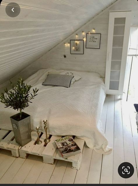 Attic Bedroom Decor, Small Attic Bedroom, Small Attic Room, Attic Room Ideas, Attic Wardrobe, Slanted Walls, Loft Inspiration, Attic Bedroom Designs, Attic Loft