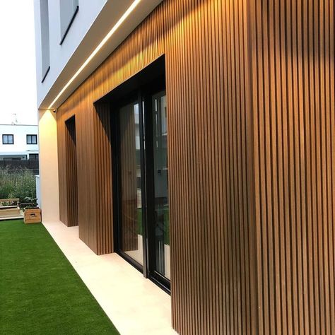 House Exterior Cladding, Wood Cladding Exterior, Sliding Door Wardrobe Designs, Roof Cladding, Composite Cladding, Commercial Design Exterior, Exterior Wall Cladding, One Storey House, Wall Cladding Panels