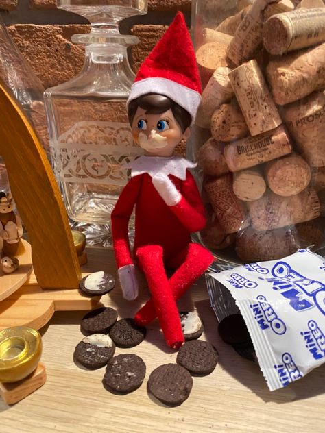 Eating Oreos | Elf on the Shelf 2021 Elf On The Shelf Eating, Ideas For Restaurant, Elf Ideas, Elf On The Shelf Ideas, Shelf Ideas, On The Shelf, Christmas Elf, Elf On The Shelf, Oreo