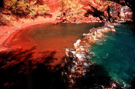 Kaihaluli Beach, Kauai, Hawaii Red Sand Beach, Kaanapali Beach, Red Sand, Harbour Island, Red Beach, California Photos, Colored Sand, Hawaii Beaches, Orange Beach