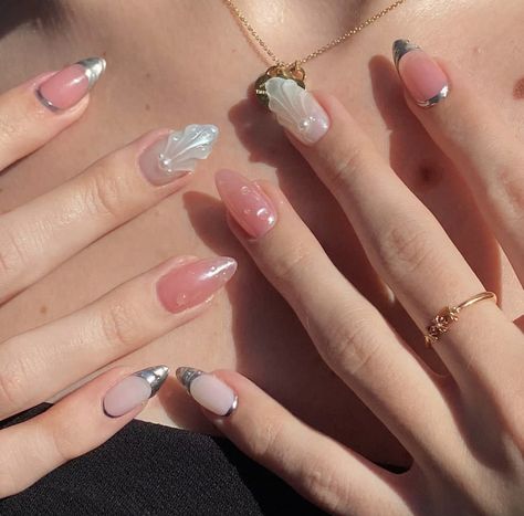 Seashell Nail Art, Border Nails, Seashell Nails, 2023 Beach, Summer Nails Beach, Soft Gel Nails, Airbrush Nails, Nude Nail Designs, Blush Nails