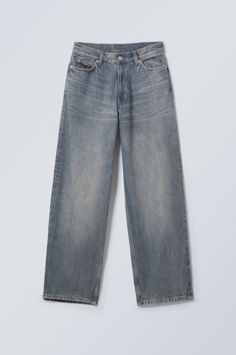 Rail Mid Loose Straight Jeans - Trove Blue - Weekday Loose Straight Jeans, Swedish Street Style, Weekday Jeans, Streetwear Men Outfits, Other Outfits, Jeans Online, Best Jeans, Baggy Jeans, New Wardrobe