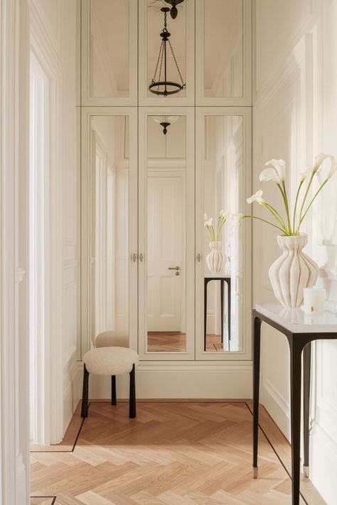 Feminine Interior Design, Feminine Interior, Kensington Apartment, Parisian Interior, Timeless Interiors, South Kensington, Decor Pieces, Hallway Decorating, Stylish Furniture