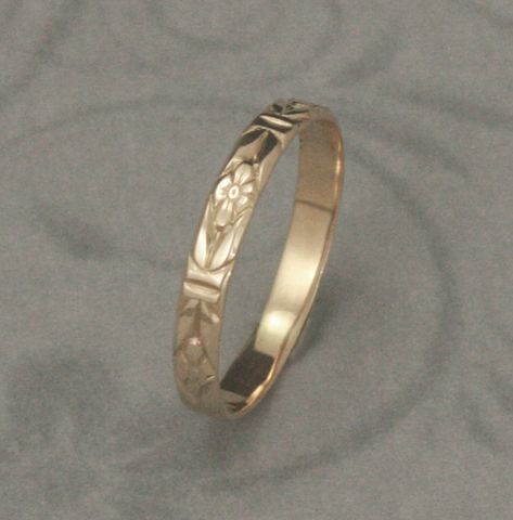 Romance in the Garden Wedding Band or Stacking by debblazer Flower Wedding Band, Floral Wedding Bands, Wedding Band Vintage, 14k Gold Wedding Ring, Band Art, Palm Coast, Vintage Style Rings, Vintage Wedding Band, Ringe Gold