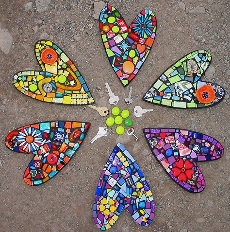 mosaics Mixed Media Mosaic, Mosaic Stained, Mosaic Madness, Mosaic Ideas, Mosaic Projects, Mosaic Diy, Mosaic Designs, Stained Glass Mosaic, Heart Art