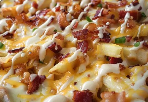 Loaded Bacon and Cheese Fries Smothered Fries Recipe, Pizza Loaded Fries, Loaded Bacon Cheese Fries, Zaxbys Loaded Fries, Fully Loaded Fries, French Fries Loaded, Loaded Fries Recipe, Bacon Cheese Fries, Loaded Fries