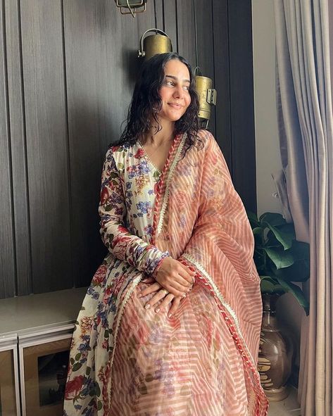 No makeup, wet hair, we wearing just a smile today, Happy Rakhi everyone ❤️ . Outfit : @theloom.in . Happy Rakhi, Anarkali Dress Pattern, No Makeup, Anarkali Dress, Full Sleeves, Wet Hair, We Wear, Anarkali, Dress Pattern