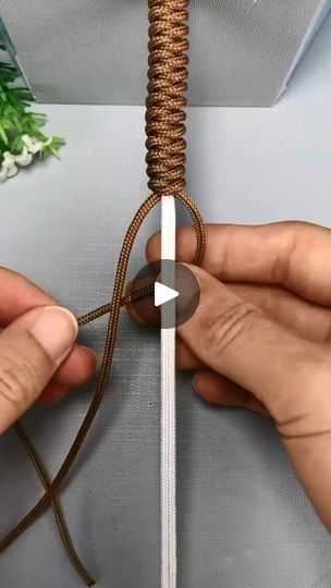 1.5M views · 7.2K reactions | Learn how to tie a bracelet quickly and easily #craft #diy #diycrafts | Craft 1 Minute | Craft 1 Minute · Original audio Tie A Bracelet, A Bracelet, Macrame Projects, Craft Diy, Macrame, The End, Knot, Craft Ideas, Audio