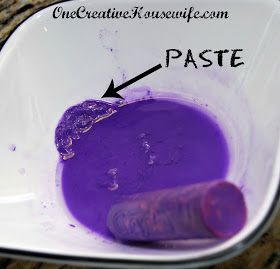 One Creative Housewife: DIY Hair Color Diy Hair Chalk, Kids Hair Color, Diy Hair Dye, Color Hairstyles, Diy Hair Color, Hair Color Crazy, Hair Chalk, Wacky Hair Days, Temporary Hair Color