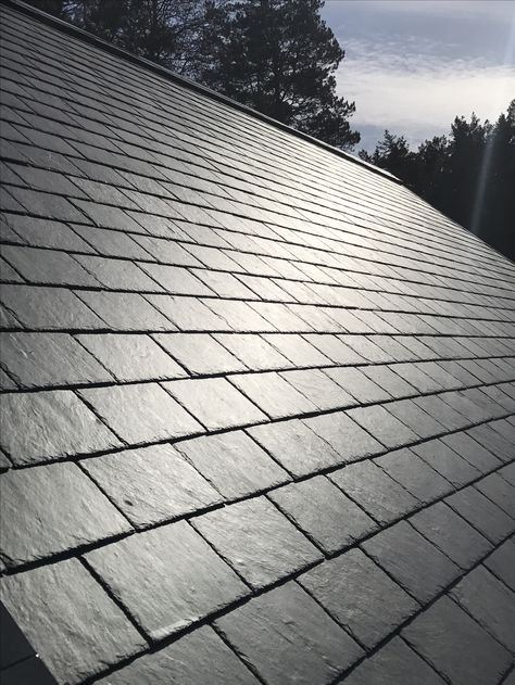 Slate roof Slate Roof House, House Inspection, Bitumen Roof, Slate Roof Tiles, Metal Awning, Corrugated Metal Roof, Roofing Felt, Roof Architecture, Building Roof