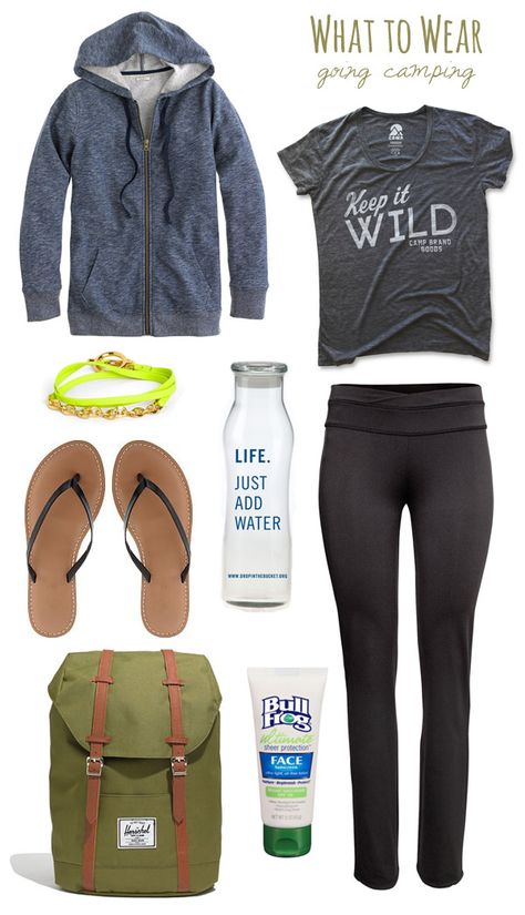 What To Wear: Going Camping. bc a cute outfit just might make you forget you haven't showered in five days. Camp Clothes, Cute Camping Outfits, Summer Camping Outfits, Climbing Outfit Woman, Camping Outfits For Women, Climbing Outfits, Camping Clothes, Camping Wear, Cute Hiking Outfit