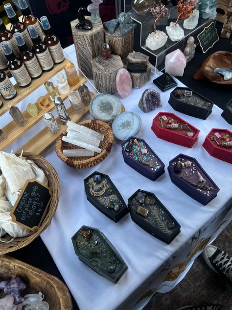 #crystals #witchy #crystalshop #aesthetic #fyp #market Witchy Craft Fair Booth, Witchy Vendor Booth, Witchy Shop Ideas, Witch Shop Aesthetic, Witchy Store, Witchy Shop, Dome Art, Crystal Business, Gothic Crafts