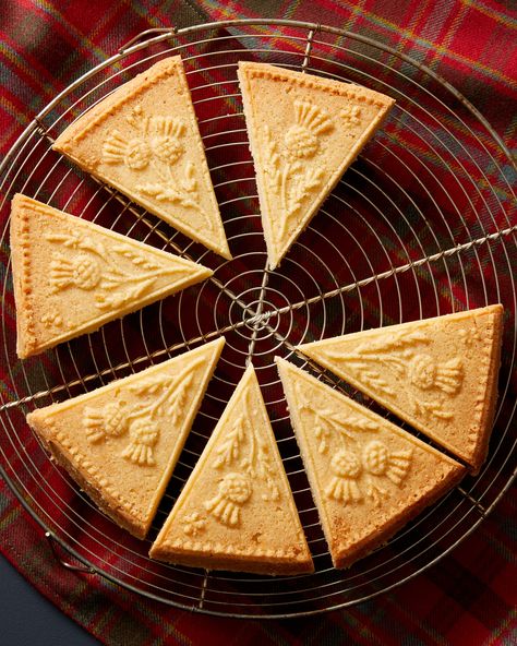 Martha's Scottish Shortbread | Martha Stewart - A touch of rice flour is the secret to perfectly crisp shortbread. With such a short ingredient list, it's important to use the best-quality salted butter you can find.  #fiveingredientcookies #teacookies #cookierecipe Scottish Shortbread Recipe, Best Shortbread Cookie Recipe, Scottish Shortbread Cookies, Best Shortbread Cookies, Scottish Shortbread, Shortbread Recipe, Martha Stewart Recipes, Shortbread Cookie Recipe, Healthy Cookie Recipes