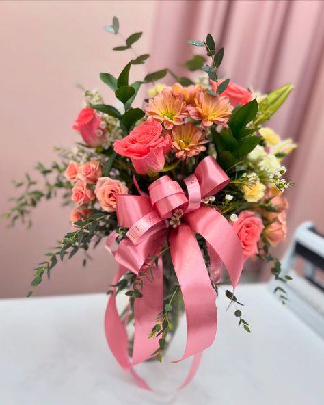 🌸+🎀=🩷 #flower #pink #bow #love #bouquet #coquette #rose #nkysmallbusiness #cincysmallbusiness #wedding Love Bouquet, Pink Bow, Pink