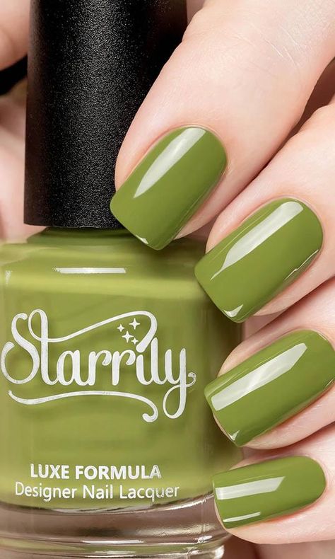 Nails Baddie, Nail Shades, Cruelty Free Nail Polish, April Nails, Unique Looks, October Nails, Baddie Nails, Green Nail Polish, Green Nail