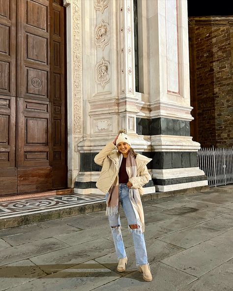 Florence Outfit Ideas + Week In My Life || Weekly Wrap up #48 2022 Florence Outfits, Pajama Day, Studying Abroad, Weekly Outfits, Seasons Of Life, Trend Forecasting, Florence Italy, Lifestyle Shop, Weekend Trips