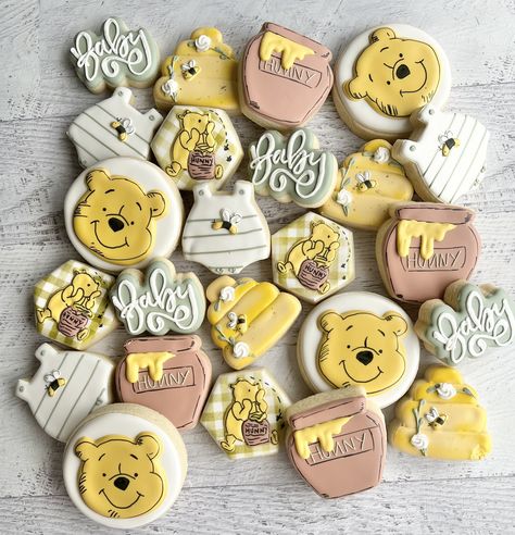 Winnie the pooh baby shower centerpieces