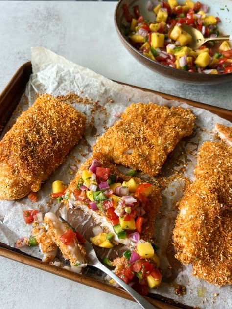 Coconut Crusted Cod, Coconut Fish Recipes, Coconut Crusted Mahi Mahi, Fish With Mango Salsa, Coconut Crusted Fish, Mango Fish, Tropical Dinner, Crusted Fish, Florida Recipes