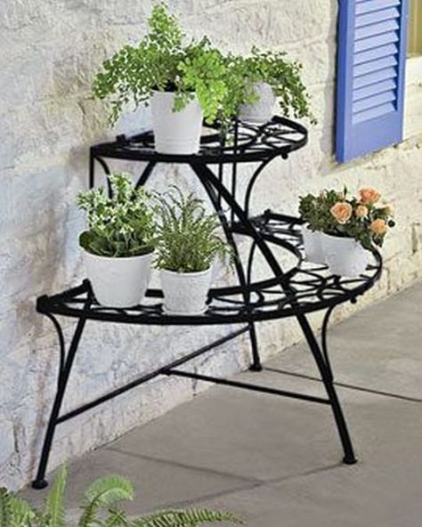 62 Simple Flower stand Decorating Ideas Garden Diy Furniture, Wrought Iron Decor, Modern Plant Stand, Plant Stands Outdoor, Creative Organization, Metal Plant Stand, Iron Plant, Plant Stand Indoor, Diy Garden Furniture