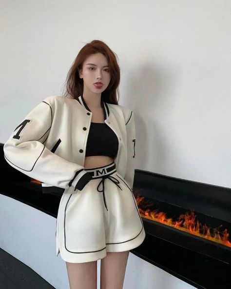 Sportswear Suits Women Spring And Summer Fashion Age Reduction Style Coat, Casual Design, Color Contrast, American Style, Two Pieces, Suits For Women, Contrasting Colors, Top Styles, Summer Fashion