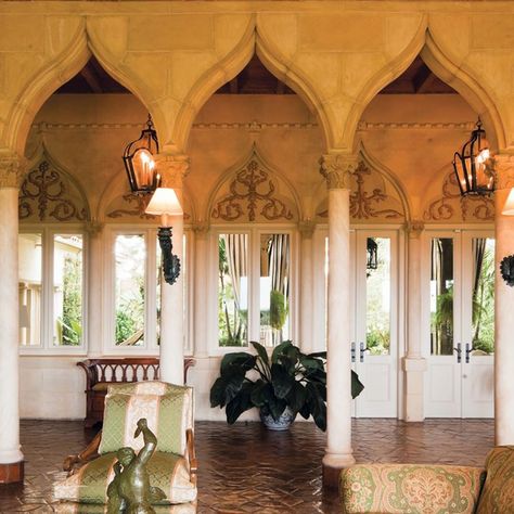 Martin Brudnizki Design Studio on Instagram: “#ArchitectureDose The Latin-inspired ogee arches of Addison Mizner's South Florida architecture via @archdigest . . . #mbdsloves…” Florida Architecture, Martin Brudnizki, Moorish Architecture, Studio M, Islamic Architecture, Historical Architecture, South Florida, Style Board, Valance Curtains