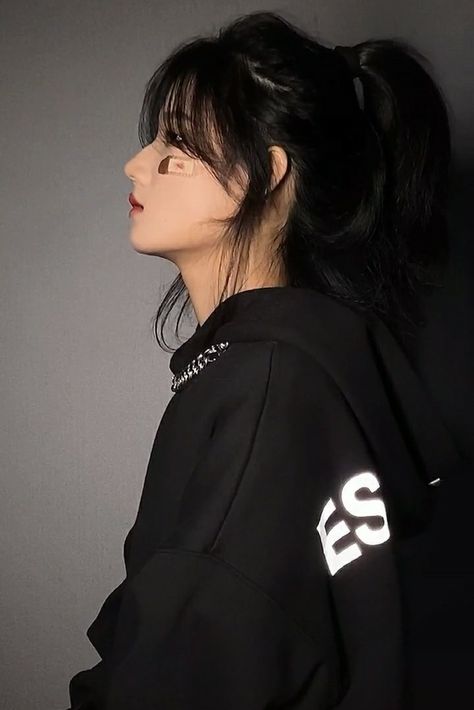 Tomboy Photography, Ulzzang Tomboy, Tomboy Girls, Latina Hair, Beautiful Profile Pictures, Gangster Girl, Trendy Boy Outfits, Photo Pose For Man, Dangerous Woman