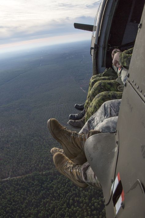 U.S. and Canadian paratroopers sit in a UH-60 Black Hawk for airborne operations in support of Operation Toy Drop, Fort Bragg, N.C., Dec. 3, 2015. Operation Toy Drop combines U.S. Army Reserve personnel, Army paratroopers, dozens of volunteers and partner nation military personnel, more than a dozen Air Force aircraft and toys, all for what has become the world’s largest combined airborne operation. (U.S. Army photo by Spc. Tracy McKithern/Released) Air Force Army Aesthetic, Air Force Reserve Women, Army Reserves Women, Army Rotc Aesthetic, Army Training Aesthetic, Army Vision Board, Australian Air Force Cadets, U.s. Air Force Women, Paratrooper Aesthetic