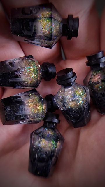 87K views · 18K likes | Chris on Instagram: "~Liquid Core D6 Potion Dice~ BLACKOUT Thought I'd go simple, and I'm so happy I did! Back on the grind after a super long week. Any ink suggestions for this set? . . . #Dicemaker #Dicemakersofinstagram #clickclacks #dicegoblin #dnddice #dnddiceset #diceporn #handmadedice #rpgdice #dicehoard #polyhedraldice #customdice #dnd5e #criticalrole #handcrafteddice #diceaddict #potions #d6" Liquid Core Dice, Diy Dnd Dice, Dnd Potions, Potion Book, Dnd Journal, Potions Book, Healing Potion, The Grind, Polyhedral Dice