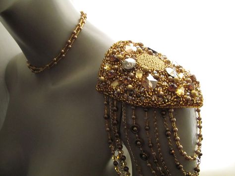 Golden epaulet Binkaminka 2015 Shoulder Chain Jewelry, Jóias Body Chains, Shoulder Jewelry, Shoulder Necklace, Hand Beaded Embroidery, Queen Jewelry, Wedding Cape, Steampunk Costume, Woman Suit Fashion