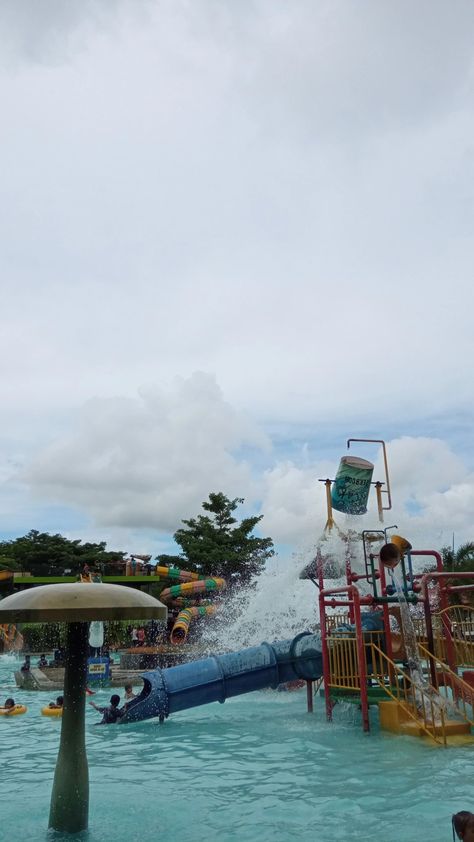 Wet N Joy Water Park Snap, Water Park Snap, Resort Snap, Water Park Aesthetic, Waterpark Aesthetic, Pretty Flowers Photography, Water Theme Park, Night Sky Art, Pool Poses