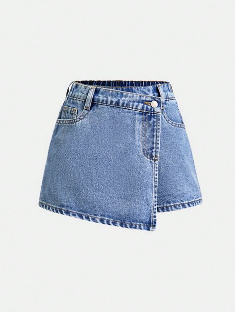 SHEIN Mini Saia/short assimétrico stonewashed em Denim embrulhado na parte da frente, estilo Boêmio de Verão para Garotas pré-adolescentes. Roupas de verão para meninas.Descobri produtos incríveis no SHEIN.com, venha conferir! Look Shorts Jeans, Short Shein, Shein Bottoms, Look Short Jeans, Cute Mini Skirt Outfits, Skort Denim, Mini Jeans, Jean Skort, Shein Clothing