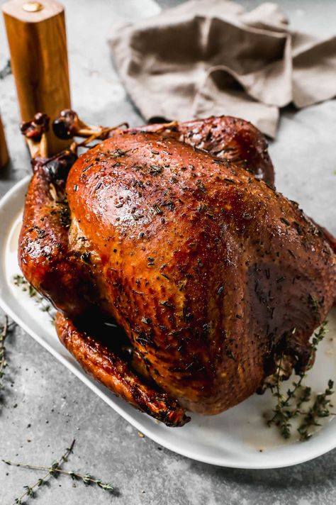 Smoked Turkey – WellPlated.com Smoked Turkey Recipes Thanksgiving, Preparing Turkey, Turkey Temp, Traeger Turkey, Smoked Turkey Brine, Thanksgiving Photoshoot, Smoked Whole Turkey, Smoker Turkey, Turkey Pan