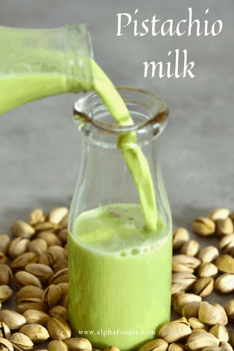 Pistachio Drink, Nut Milk Recipe, Pistachio Milk, Homemade Nut Milk, Cold Drinks Recipes, Pistachio Butter, Homemade Vanilla Extract, Pistachios Nuts, Homemade Almond Milk